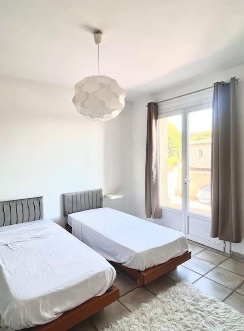 Appartement Proche Aeroport Marseille Marignane - Studio Confortable - Logement Ideal - Hebergement Tout Equipe Rognac Zewnętrze zdjęcie