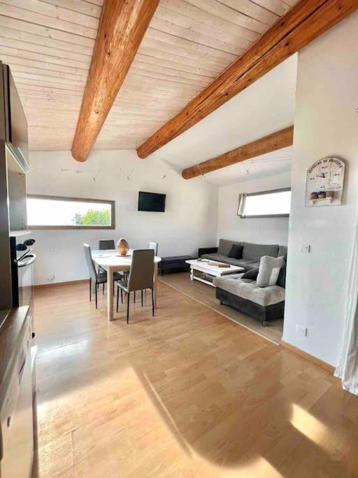 Appartement Proche Aeroport Marseille Marignane - Studio Confortable - Logement Ideal - Hebergement Tout Equipe Rognac Zewnętrze zdjęcie